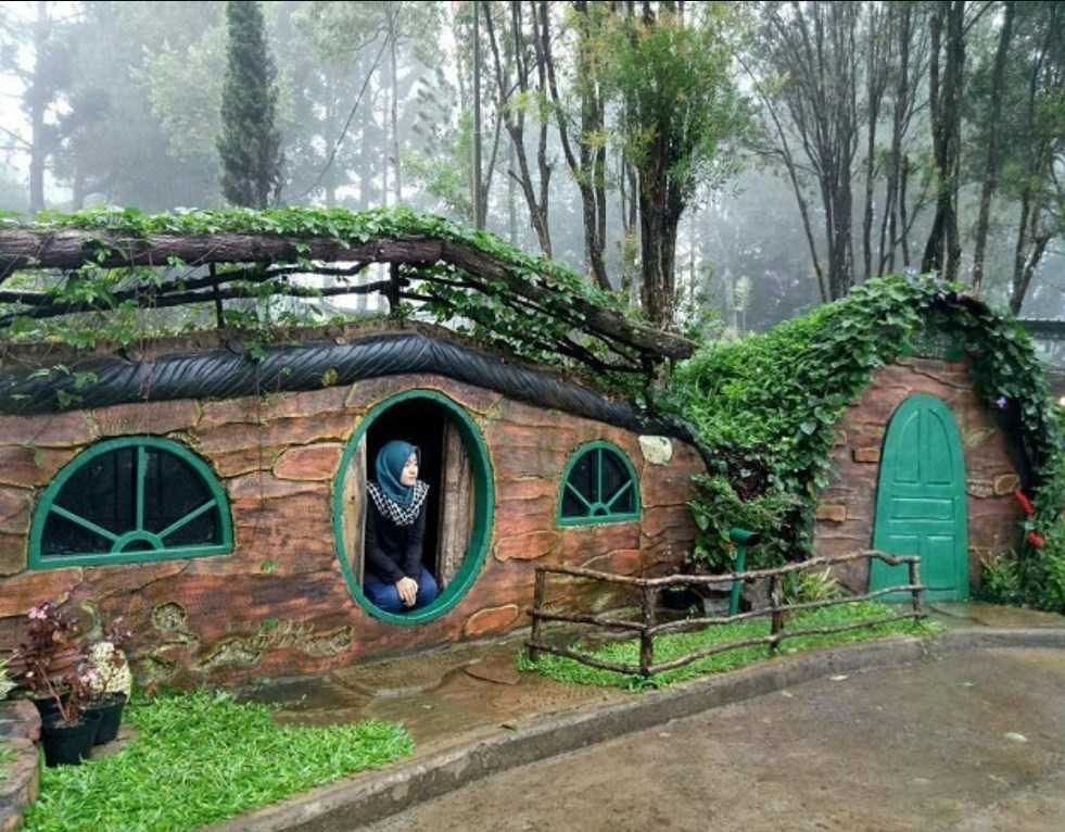 Detail Rumah Hobbit Cileungsi Nomer 5