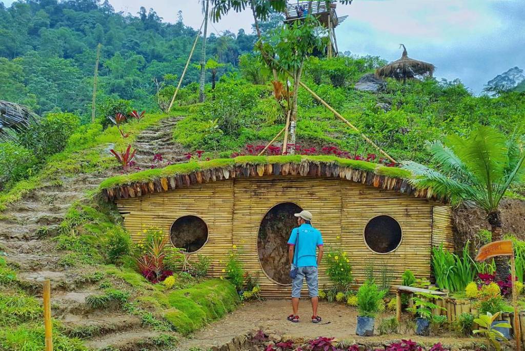 Detail Rumah Hobbit Cileungsi Nomer 9
