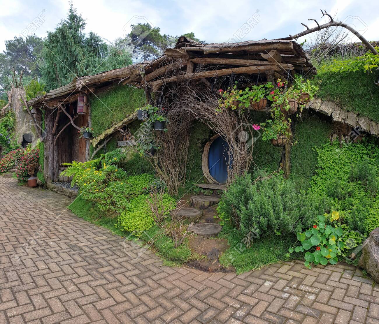 Detail Rumah Hobbit Lembang Nomer 20