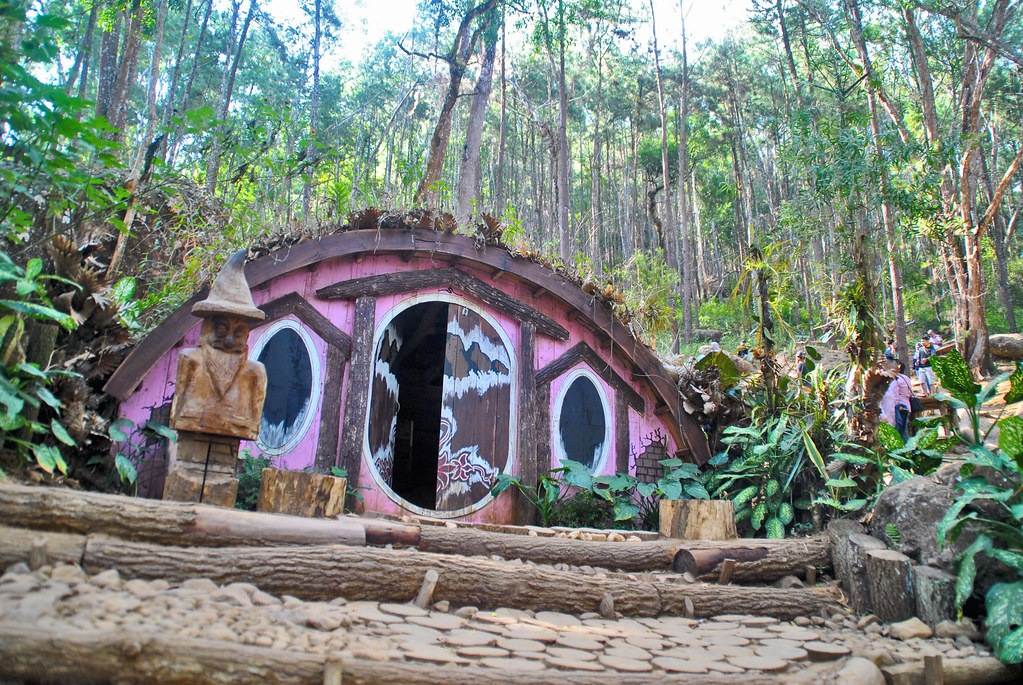 Detail Rumah Hobbit Yogyakarta Nomer 23