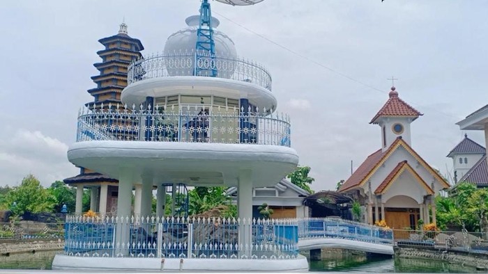 Detail Rumah Ibadah Agama Nomer 32