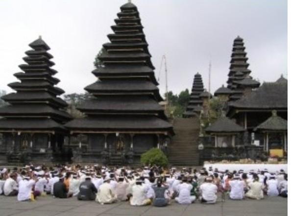 Detail Rumah Ibadah Agama Hindu Nomer 6