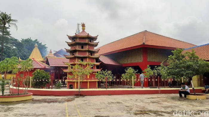 Detail Rumah Ibadah Umat Budha Nomer 15