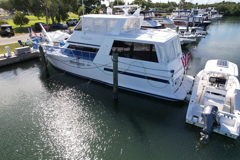 Detail Viking 54 Sport Yacht Nomer 56