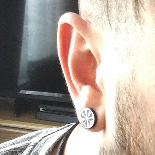 Detail Viking Ear Piercing Nomer 49