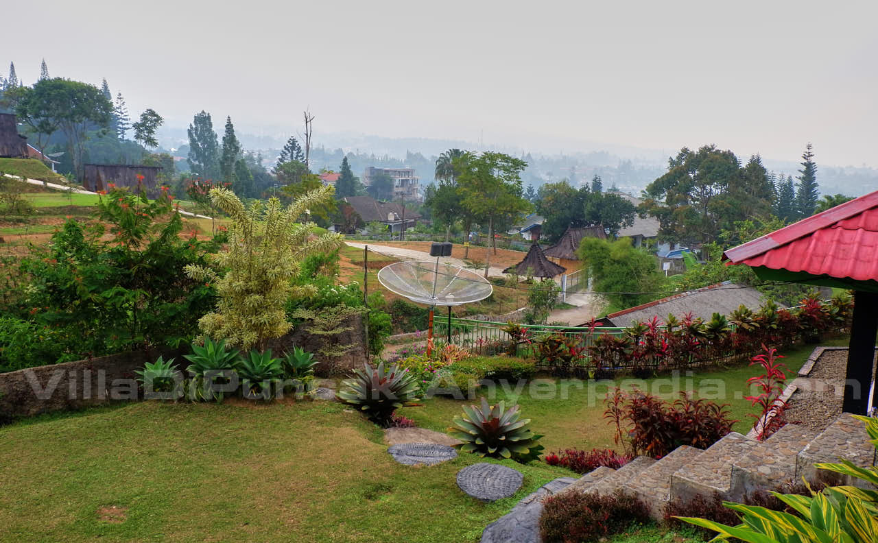 Detail Villa Di Bogor Dengan Pemandangan Indah Nomer 28