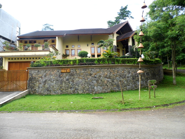 Detail Villa Rumah Daun Nomer 12