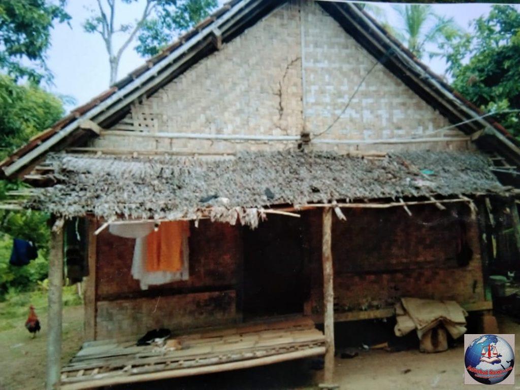 Detail Rumah Jelek Di Kampung Nomer 15