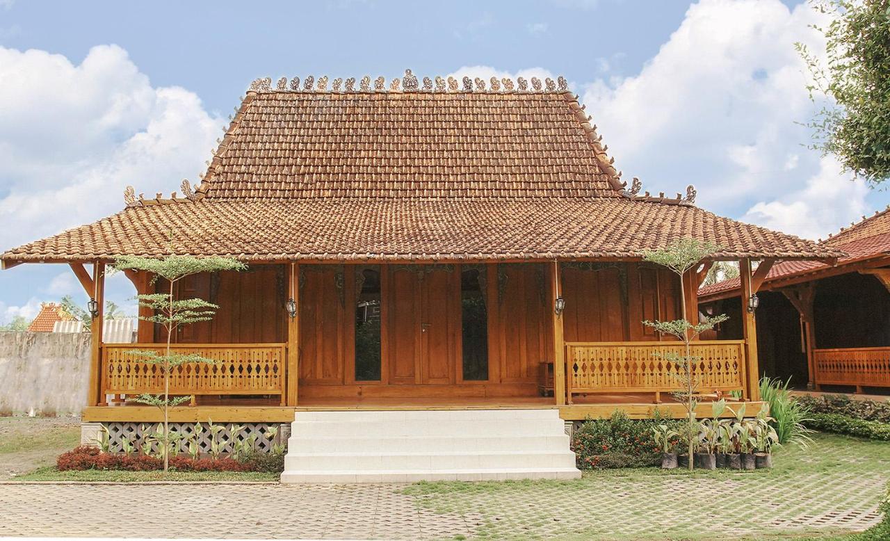 Detail Rumah Joglo Yogyakarta Nomer 19