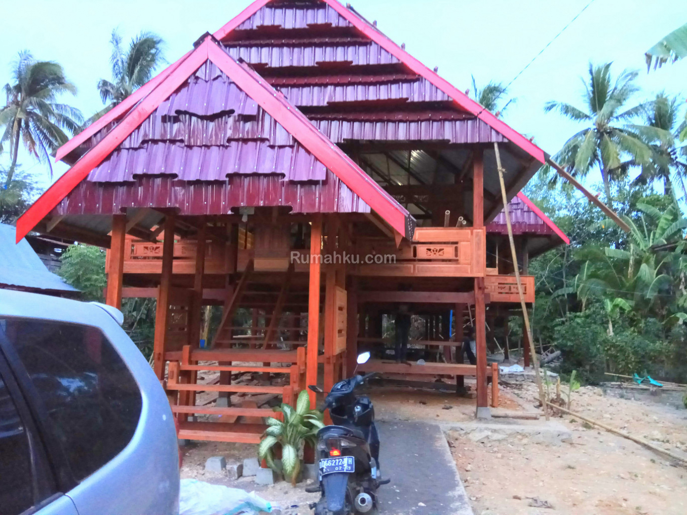 Detail Rumah Kayu Bugis Nomer 19