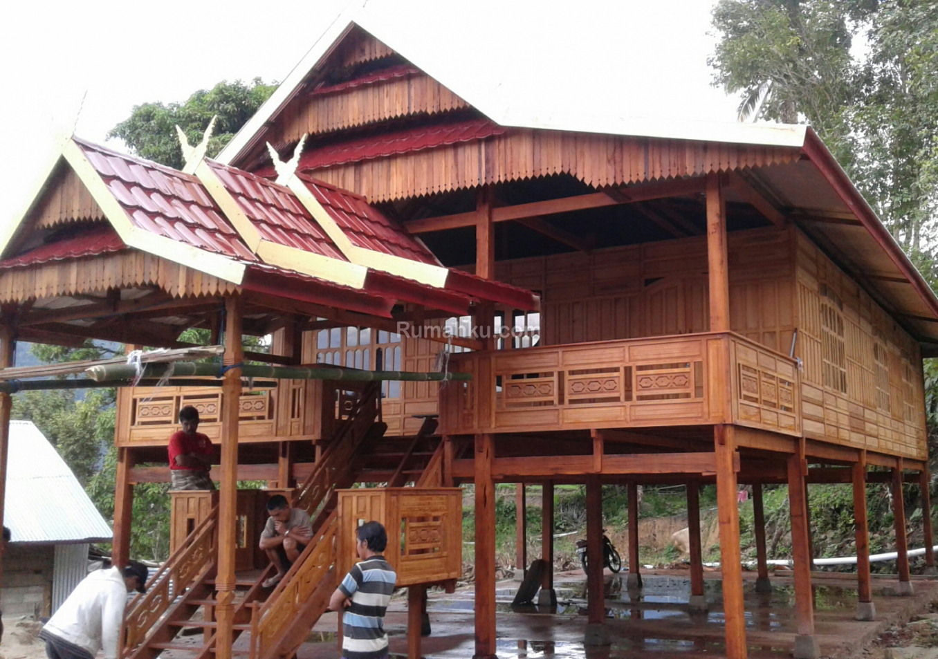 Detail Rumah Kayu Bugis Nomer 25