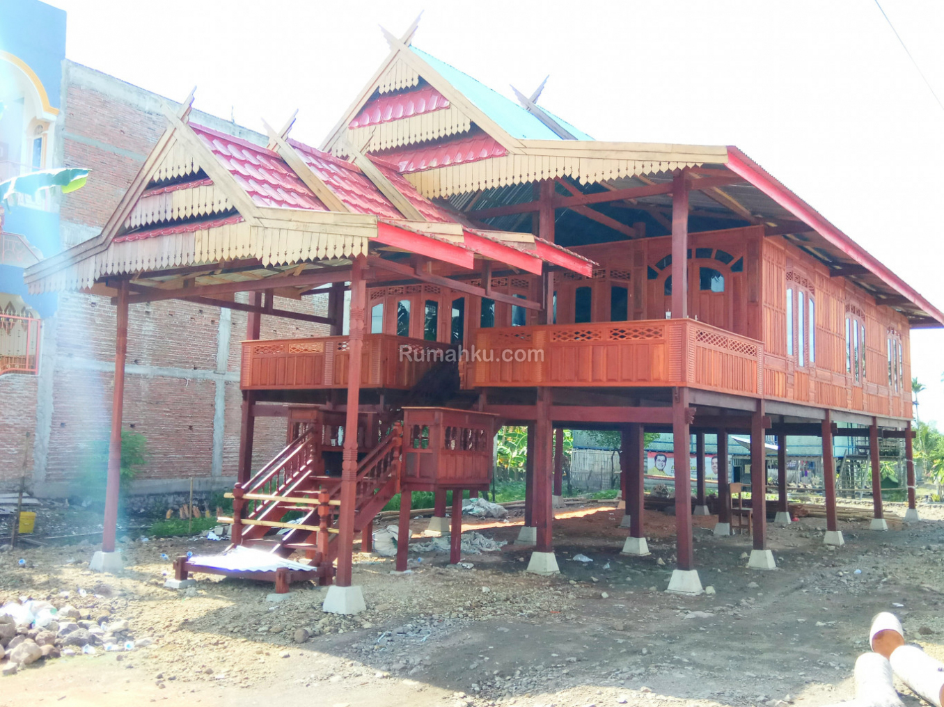Detail Rumah Kayu Bugis Nomer 8