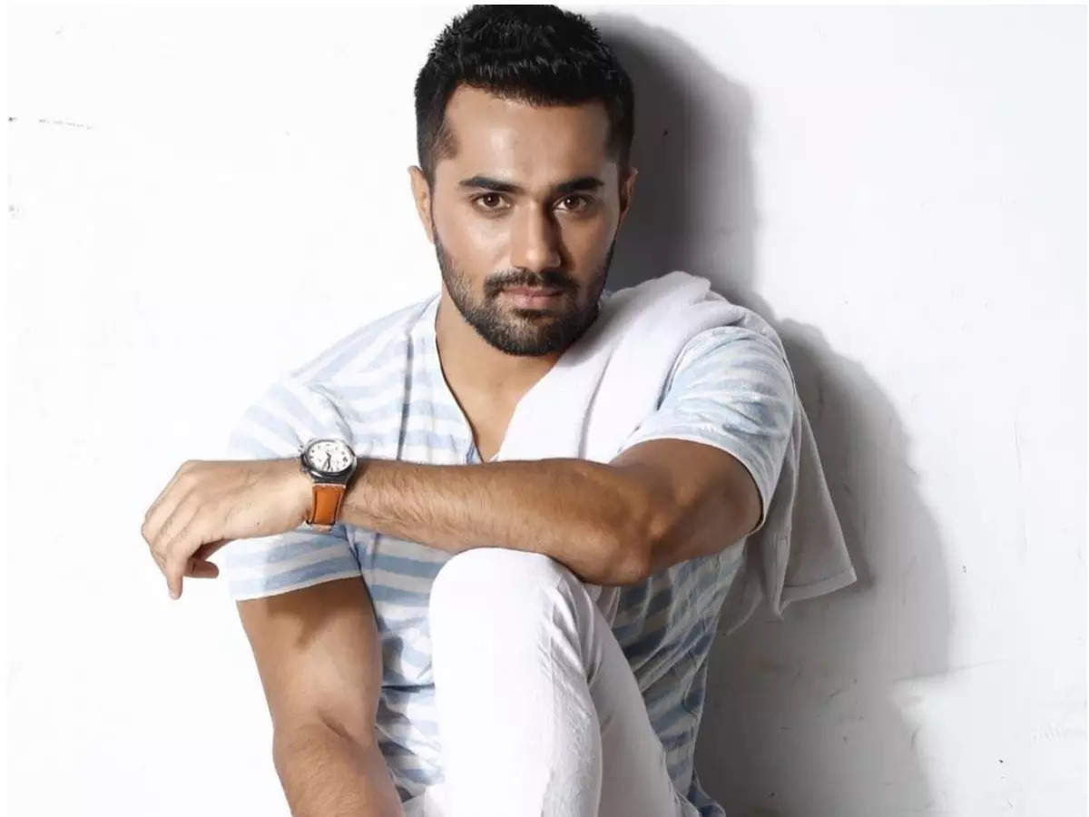 Detail Vishal Karwal Nomer 33