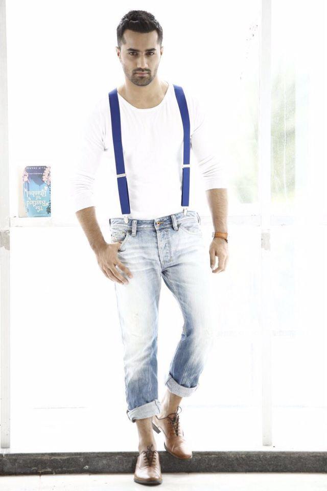 Detail Vishal Karwal Nomer 42