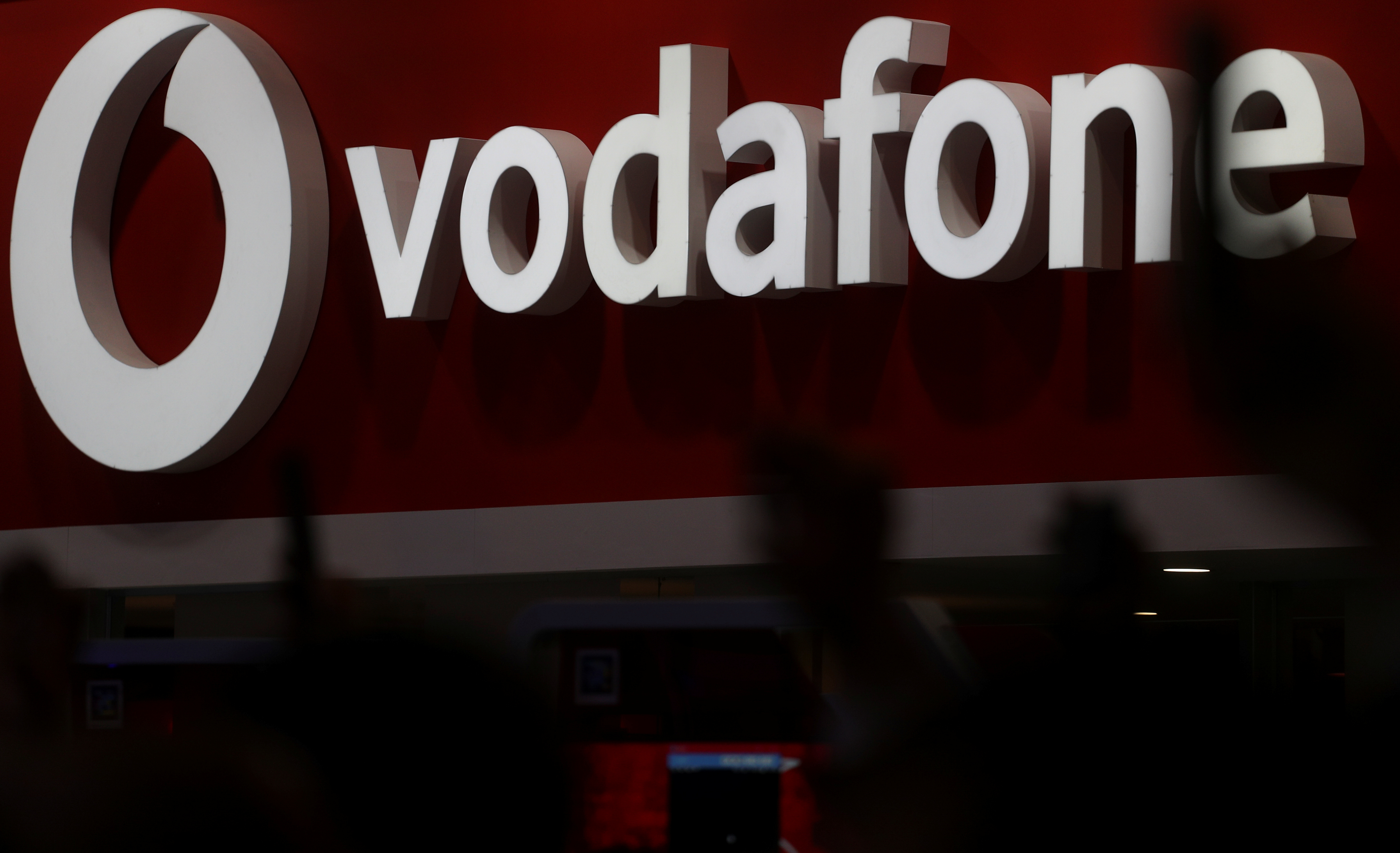 Detail Vodafone Logo Nomer 37