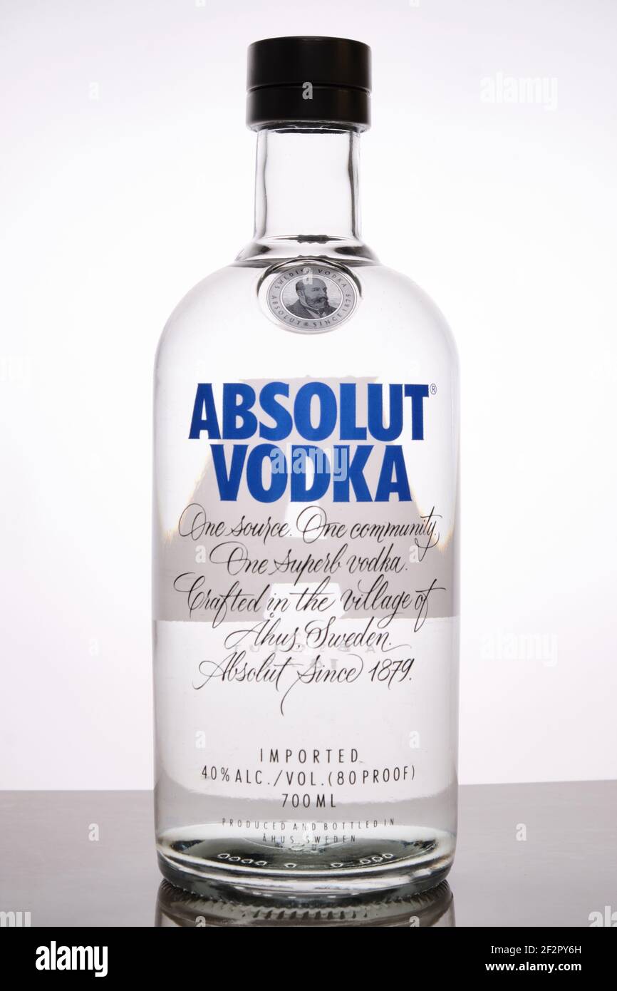 Detail Vodka Bottle Pic Nomer 5