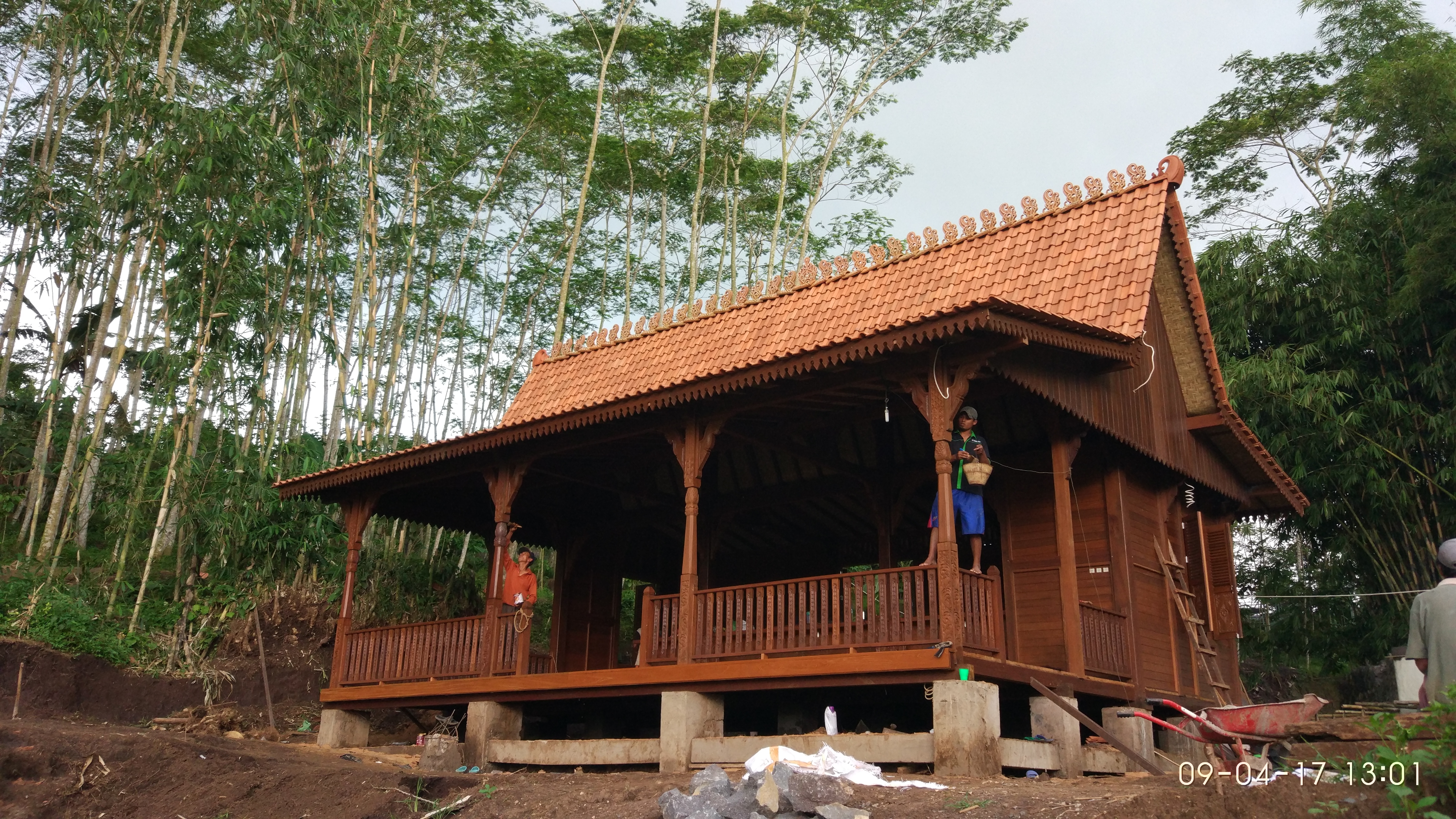 Detail Rumah Kayu Limasan Nomer 22