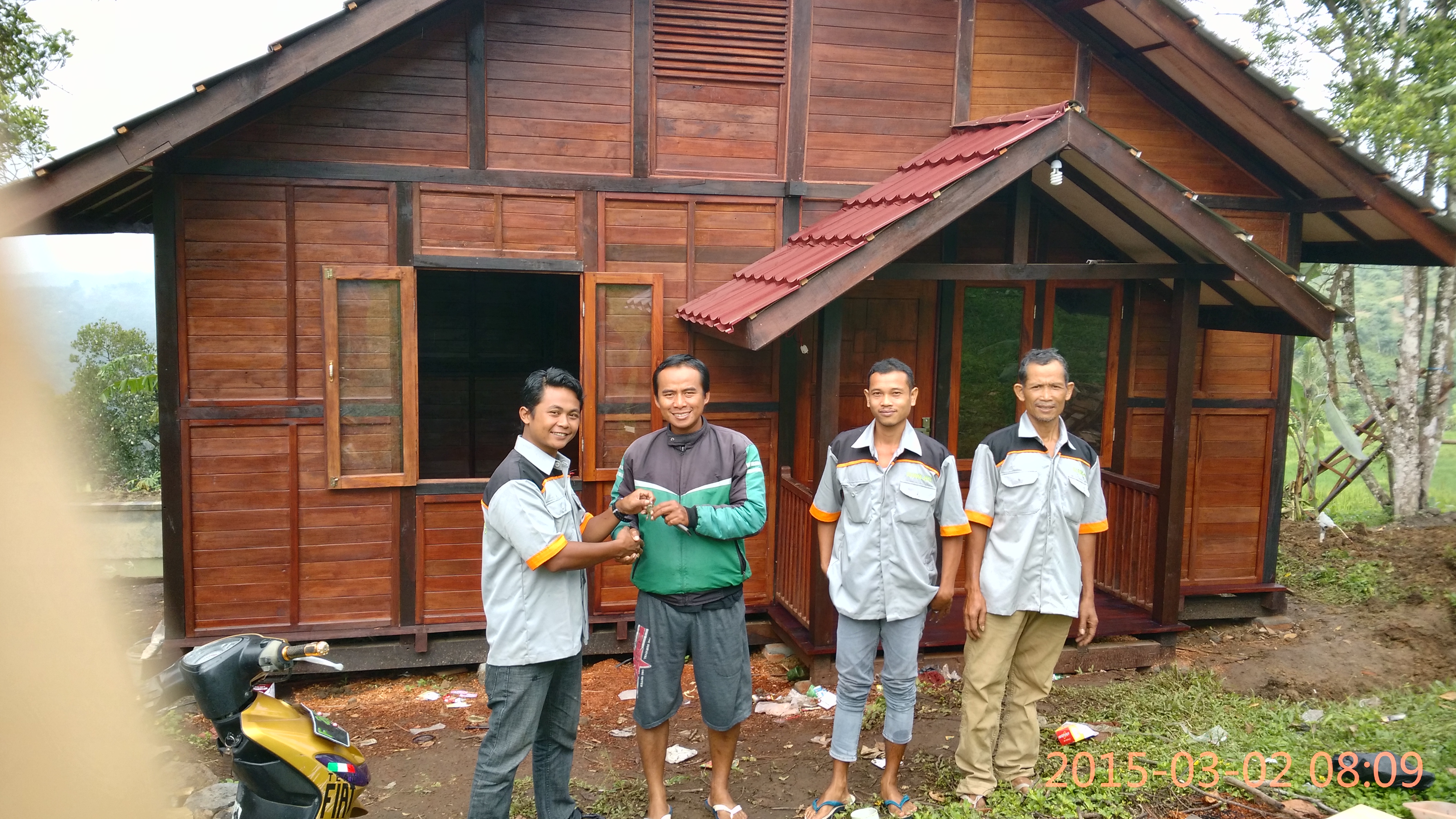 Detail Rumah Kayu Murah Meriah Nomer 10