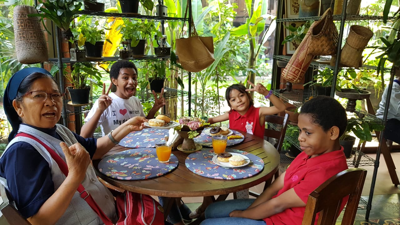 Detail Rumah Keramik Depok Nomer 27