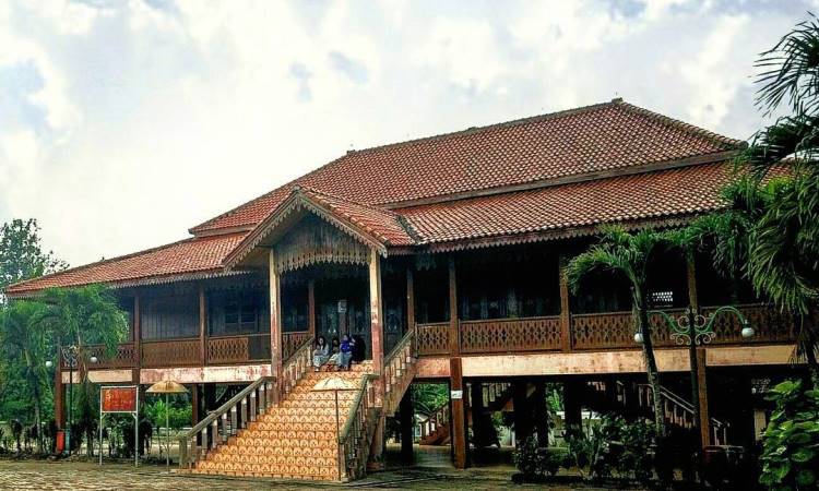 Detail Rumah Khas Lampung Nomer 13