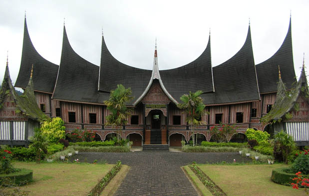 Detail Rumah Khas Sumatera Barat Nomer 9
