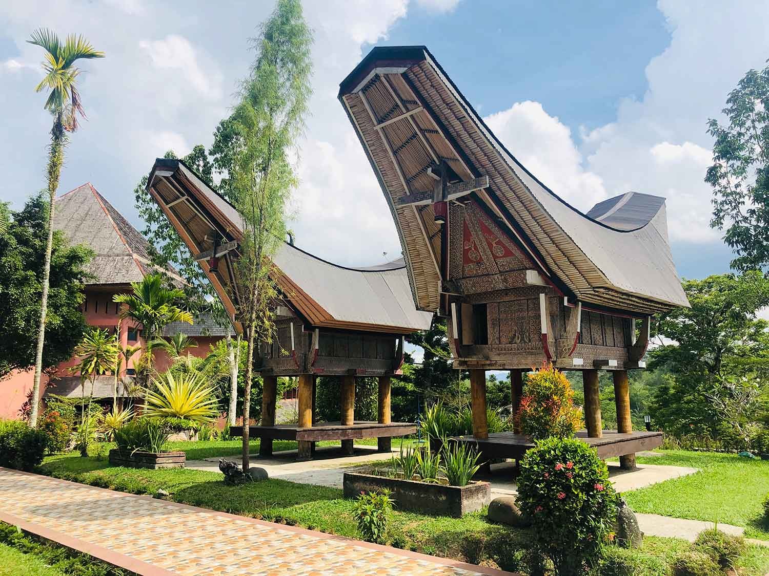 Detail Rumah Khas Toraja Nomer 42