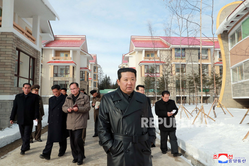 Detail Rumah Kim Jong Un Nomer 55