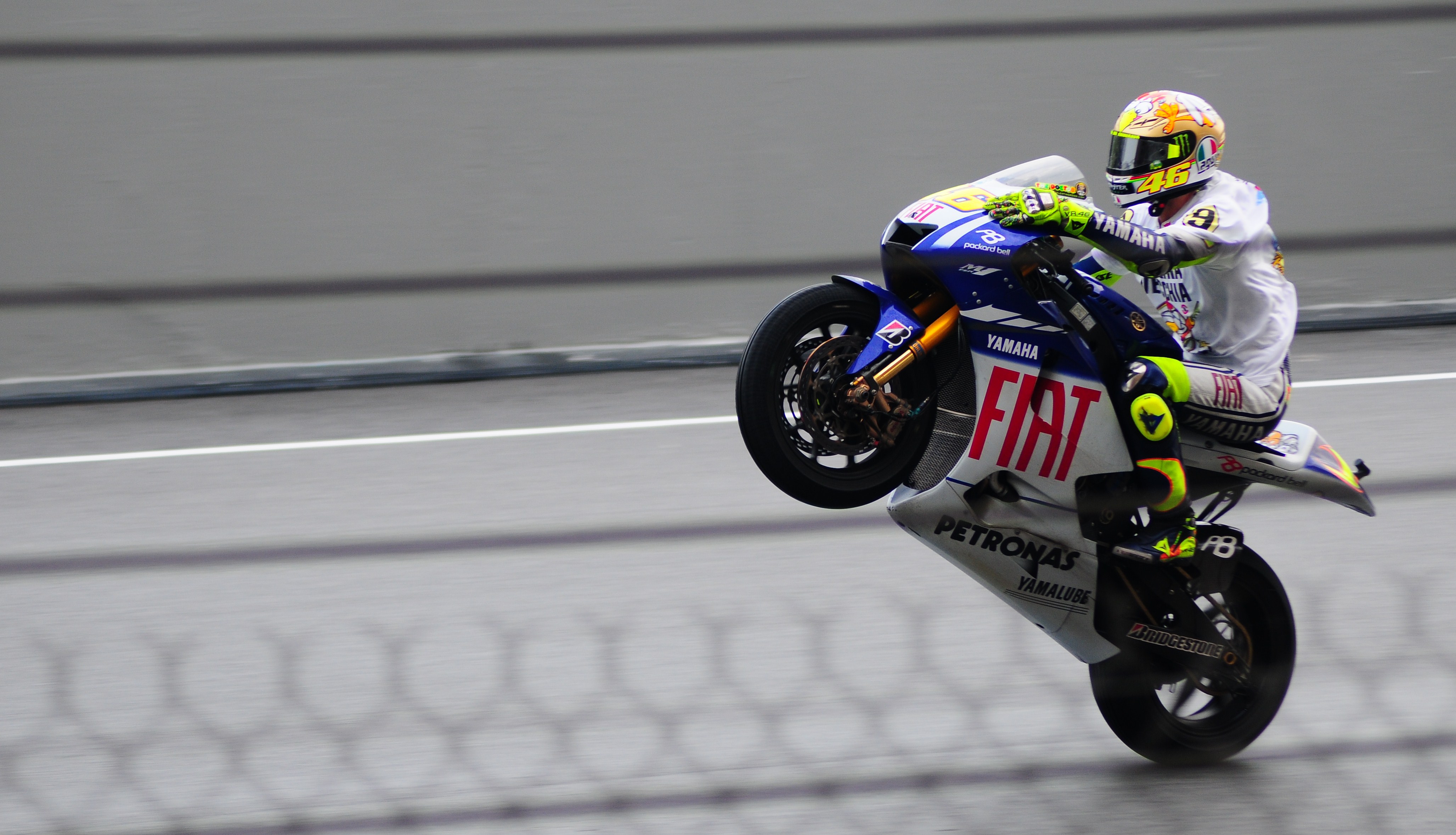 Detail Vr 46 Wallpaper Nomer 22