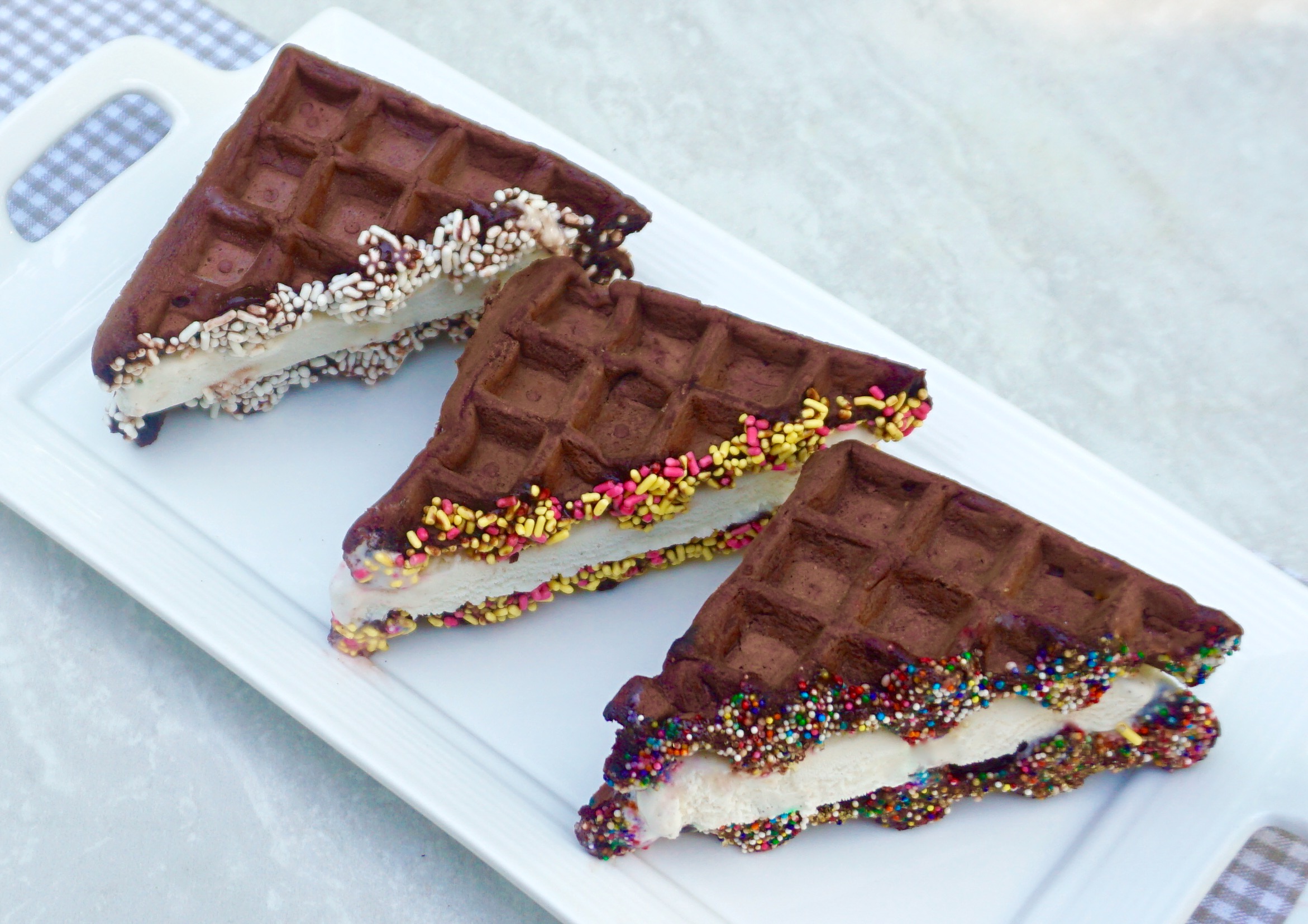 Detail Waffles And Ice Cream Nomer 33
