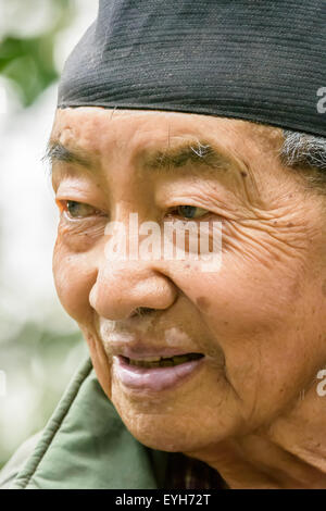Detail Wajah Orang Nepal Nomer 39