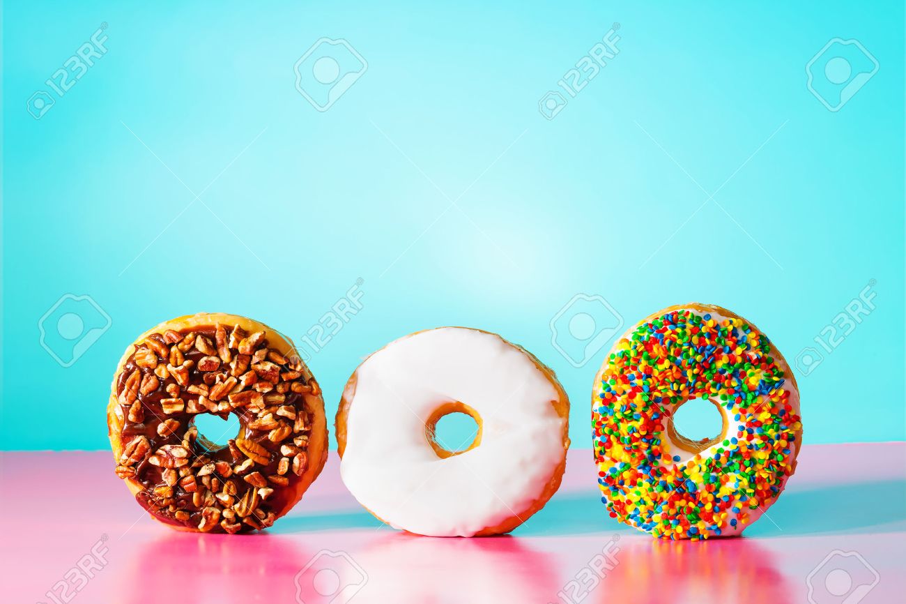 Detail Donut Background Images Nomer 17