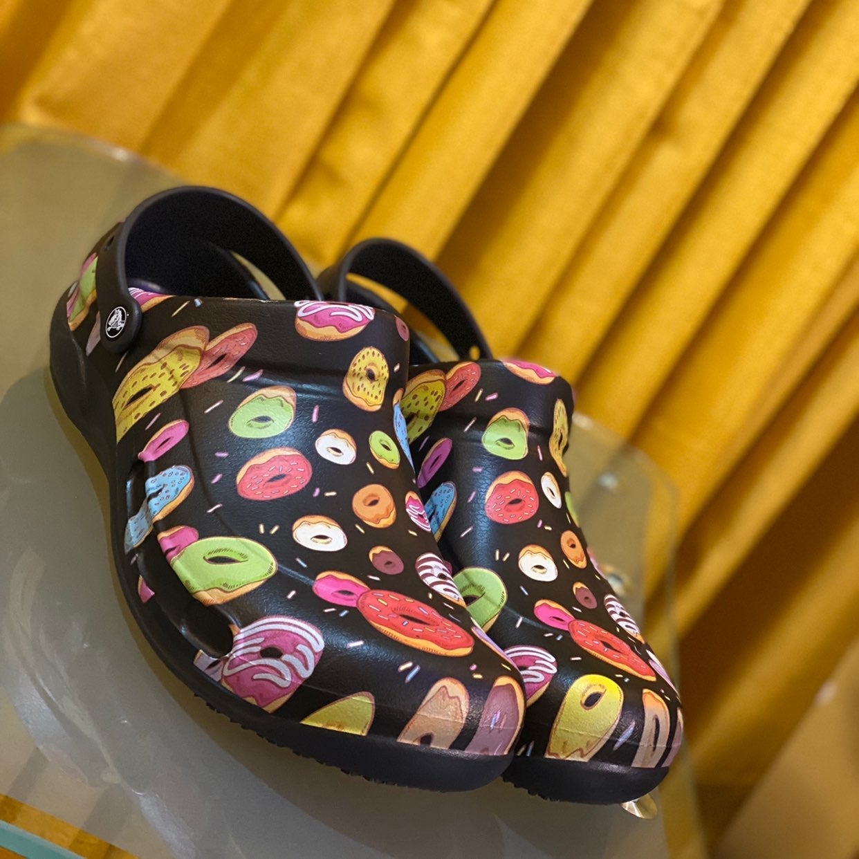 Detail Donut Crocs Nomer 22