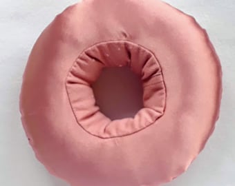 Detail Donut Ear Pillow Nomer 36