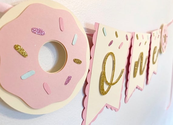 Detail Donut High Chair Banner Nomer 4