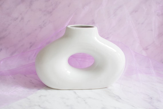 Detail Donut Hole Vase Nomer 18