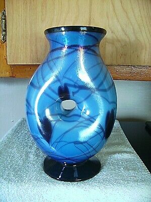 Detail Donut Hole Vase Nomer 5