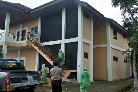 Detail Rumah Kuning Gowa Nomer 48