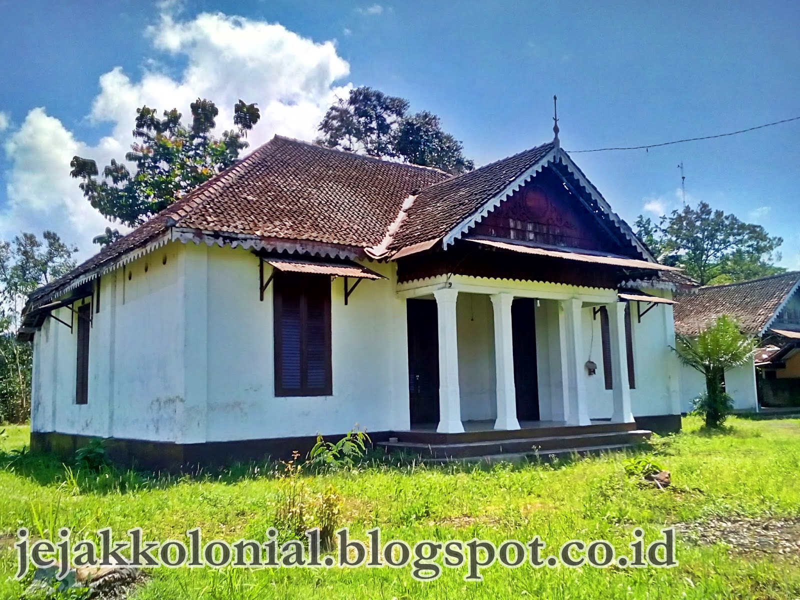 Detail Rumah Loji Jawa Nomer 5