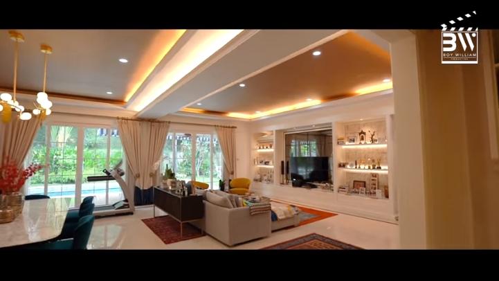 Detail Rumah Luna Maya Di Jakarta Nomer 5