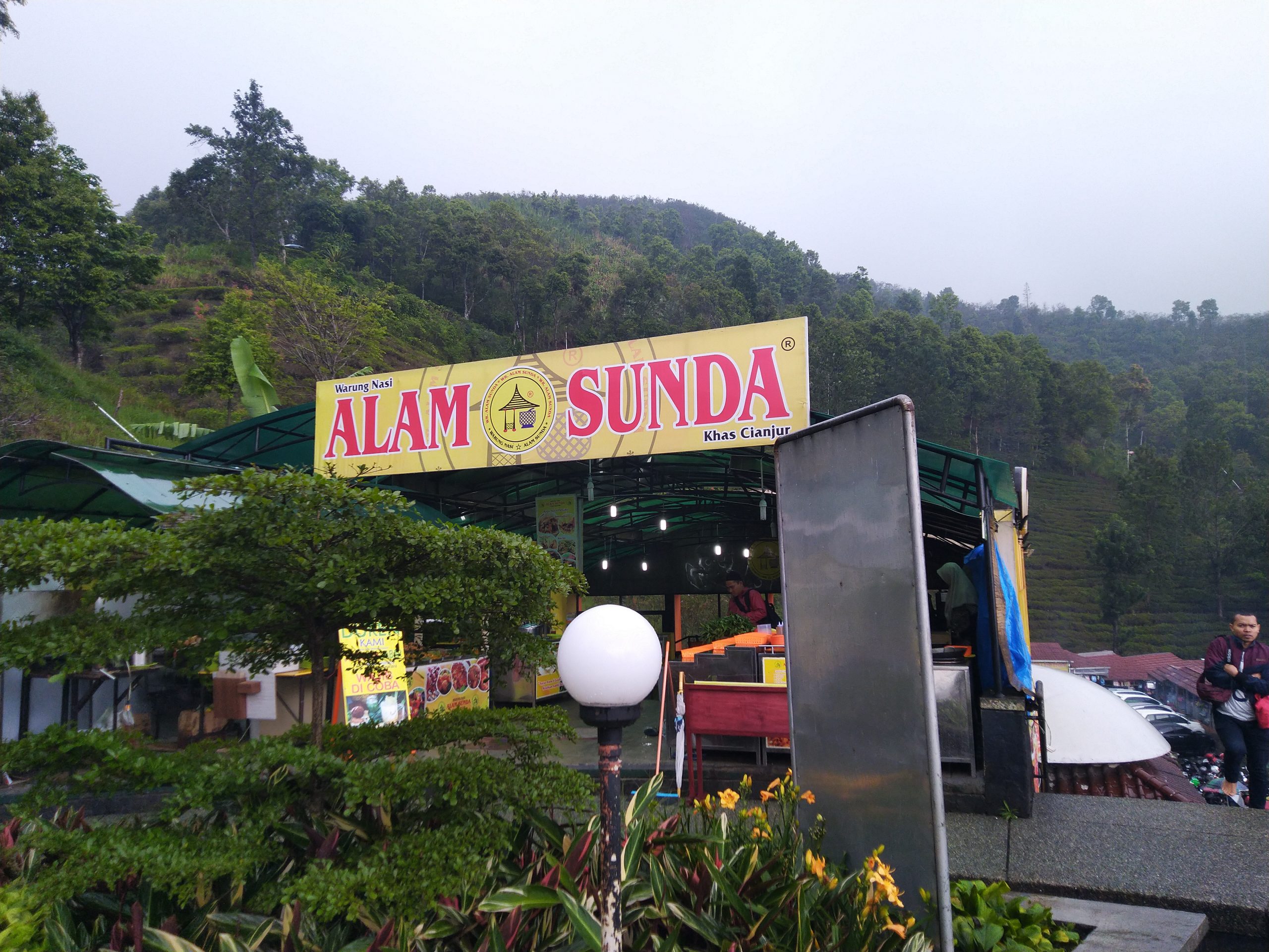 Detail Rumah Makan Alam Sunda Puncak Nomer 22