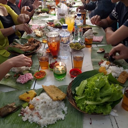 Detail Rumah Makan Alas Daun Nomer 30