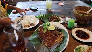 Detail Rumah Makan Apung Di Surabaya Nomer 19