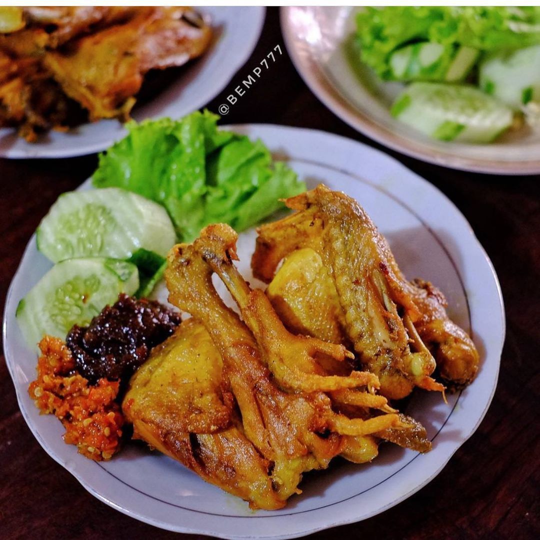 Detail Rumah Makan Ayam Goreng Nomer 11