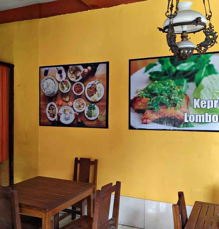 Detail Rumah Makan Ayam Goreng Nomer 16