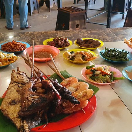 Detail Rumah Makan Bu Entin Nomer 17