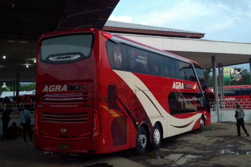 Detail Rumah Makan Bus Nomer 7