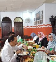 Detail Rumah Makan Dekat Sini Nomer 31