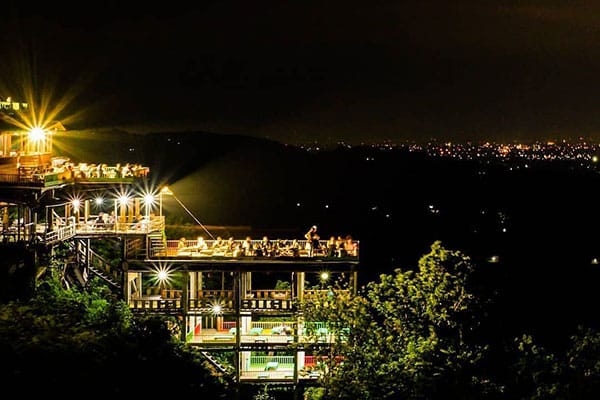 Detail Rumah Makan Di Bukit Bintang Jogja Nomer 17