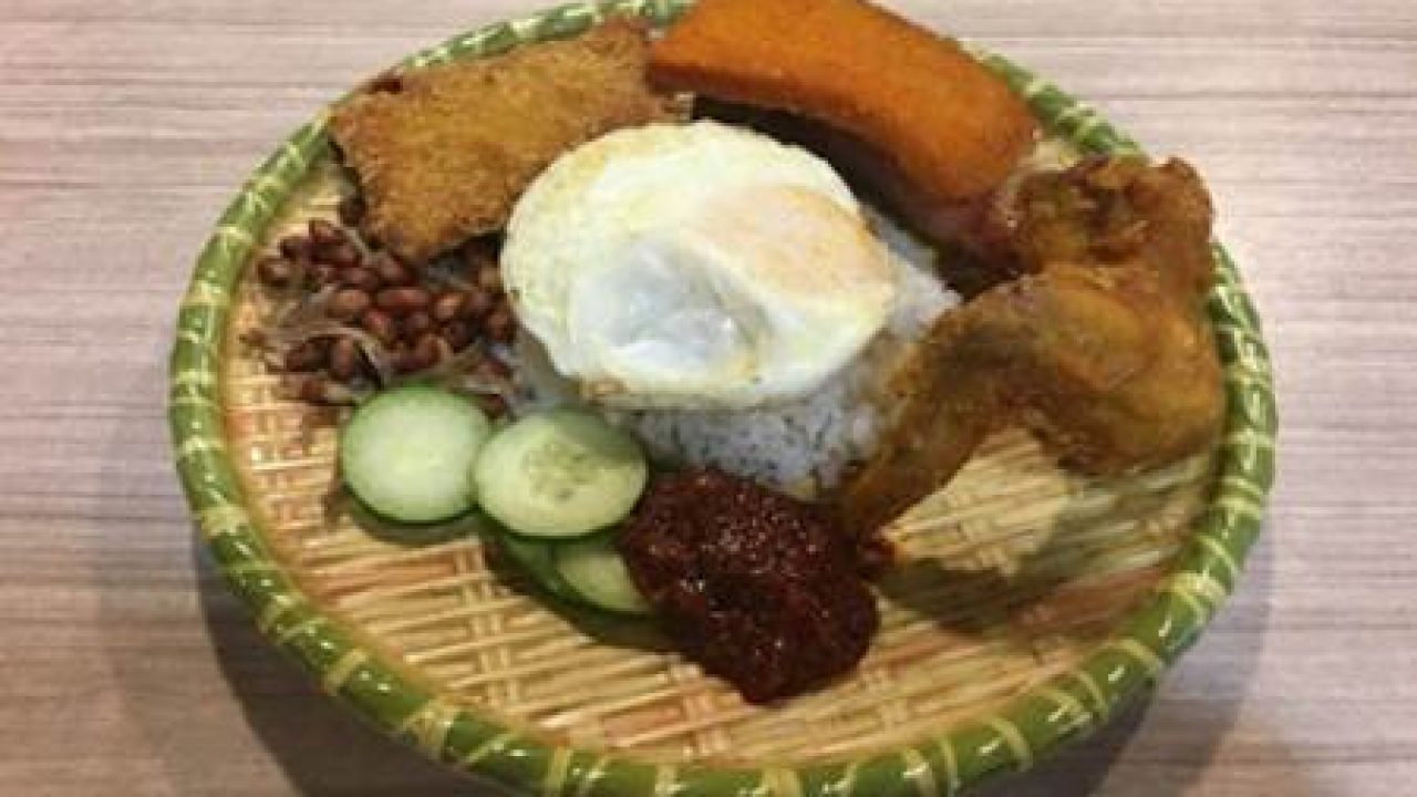 Detail Rumah Makan Di Kartasura Nomer 2