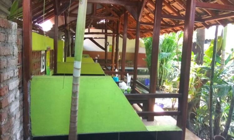 Detail Rumah Makan Di Mojokerto Nomer 42